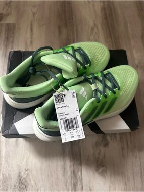Adidas UltrRun 5 YOUTH / Women’s 6.5 Running Shoe Box - Green